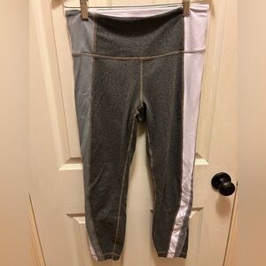 Athleta Gray & White Striped Leggings Sz M
